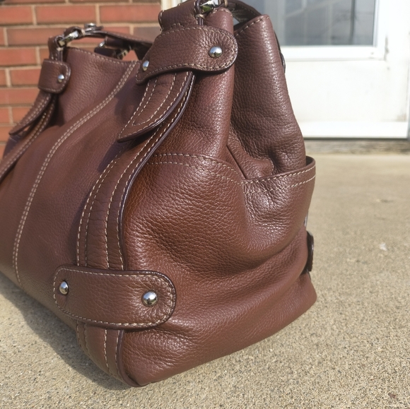 Tignanello Pebbled Leather Multi-Pocket Shoulder Bag - Picture 3 of 10